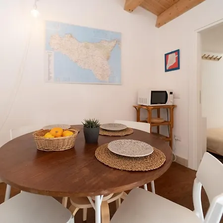 Appartement Guesthost - Ortigia Colourful *